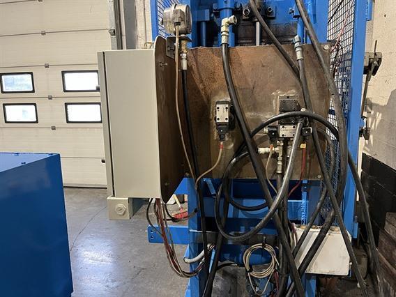 ZM 250 ton heated