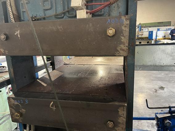 Darragon 50 ton heated